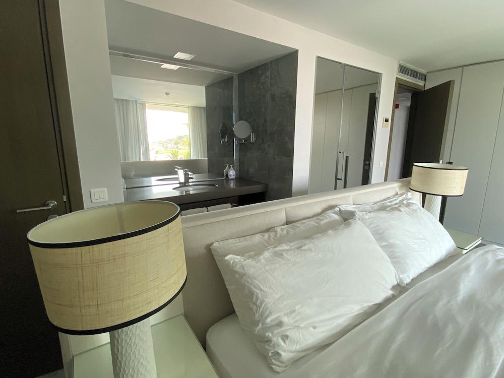 Private Sea-View Villa with Private Pool