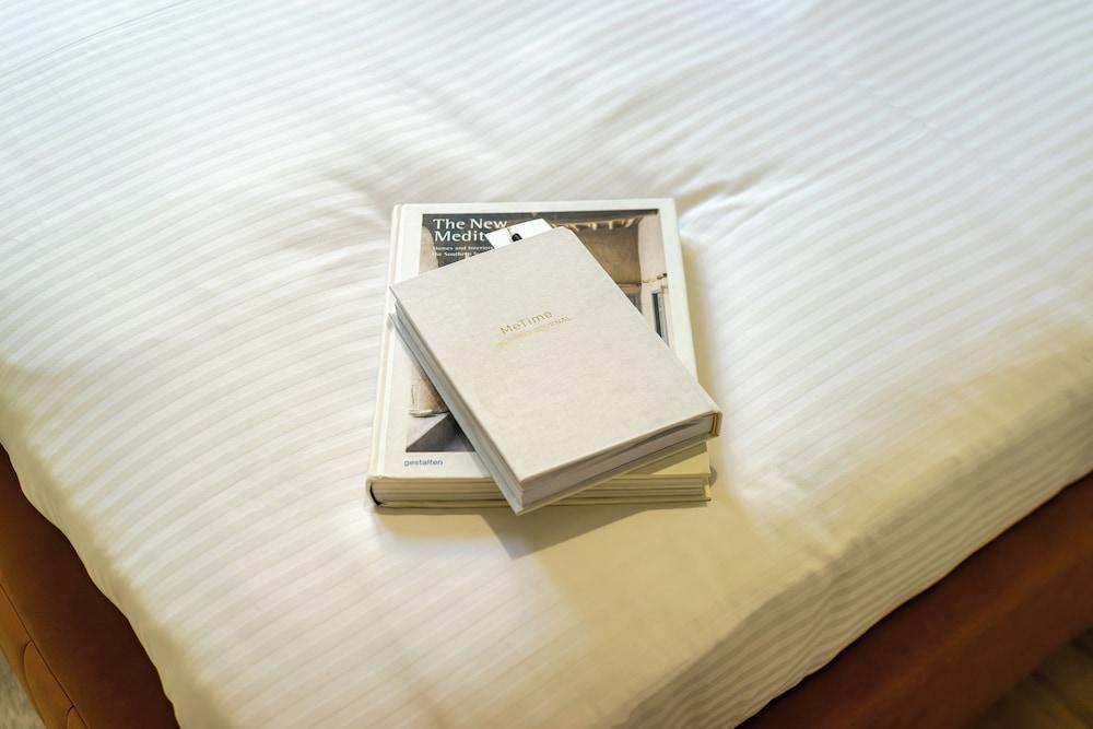 Touching Acropolis Elegant Apartment