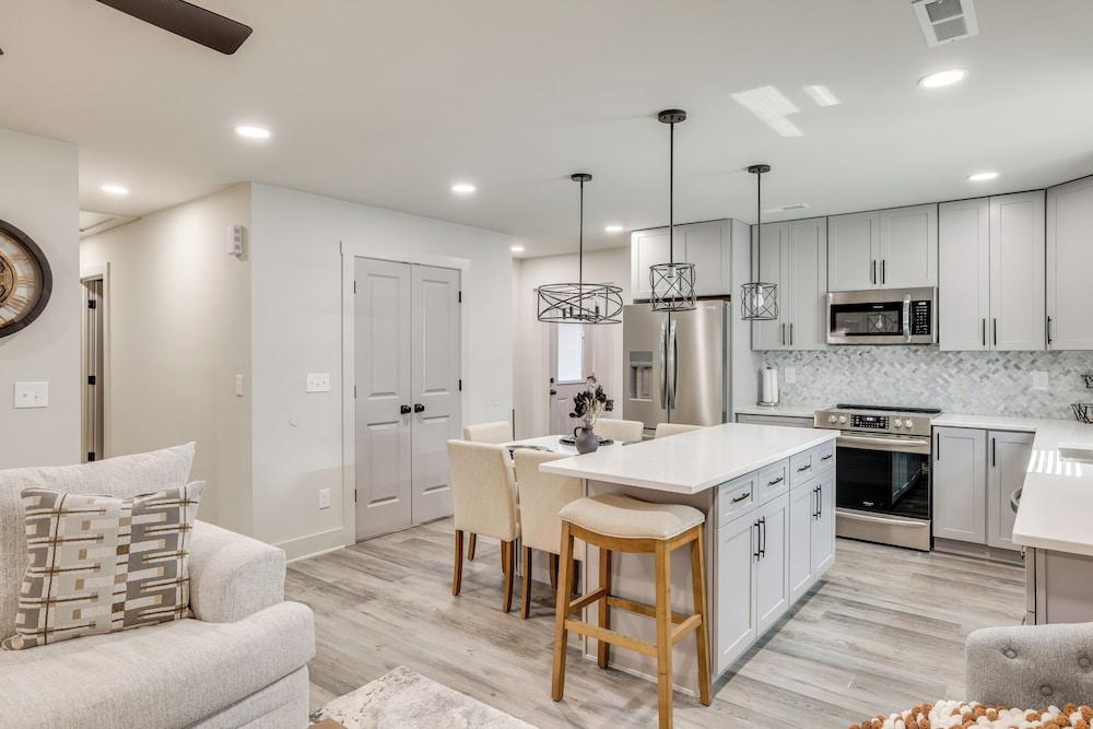 5 Mi to Cambridge Square: Ooltewah Getaway!