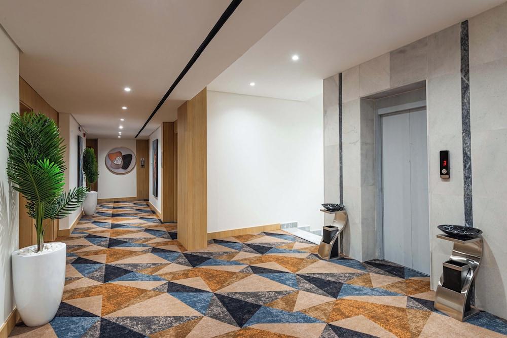 Al Qasr Hotel - Al Rabwa