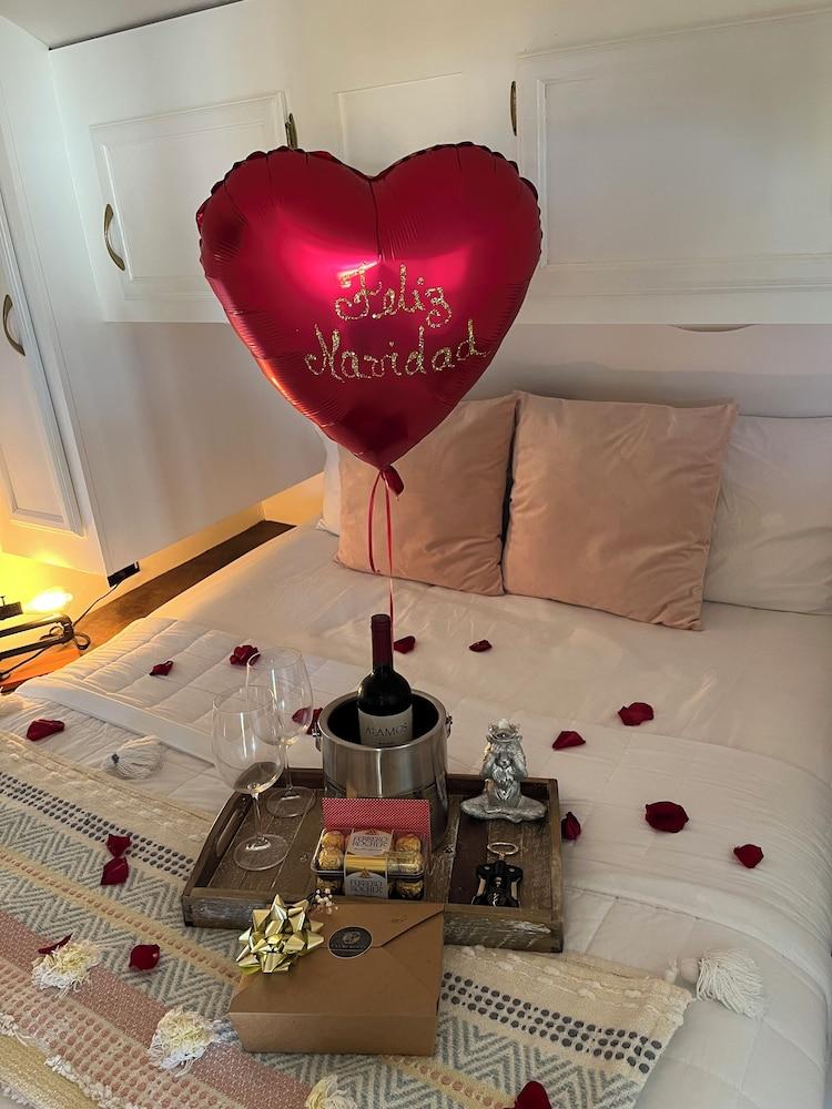 El Camper with private pool