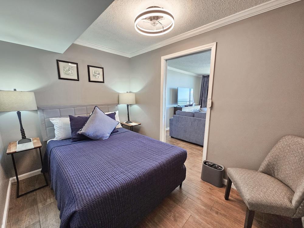 1707 Brighton, impressively remodeled, 3 bedroom ocean view 3 Condo