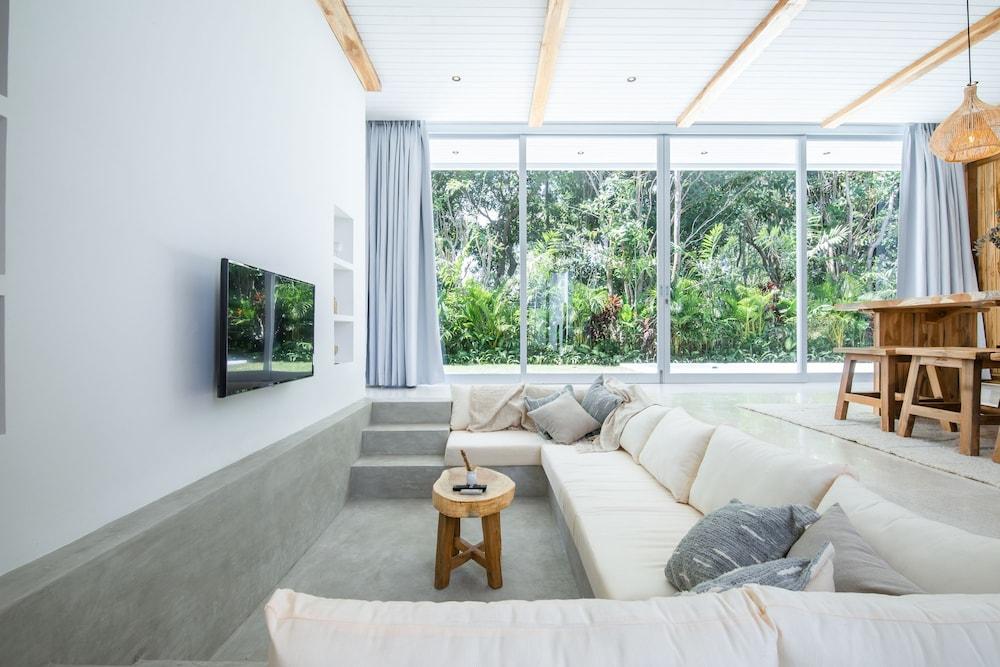 ULU 3 2br Villa in Pecatu