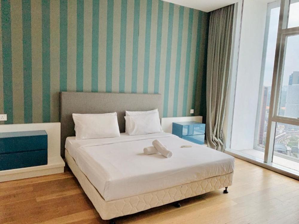 WELL-SHAPED Suites At PLATINUM KLCC