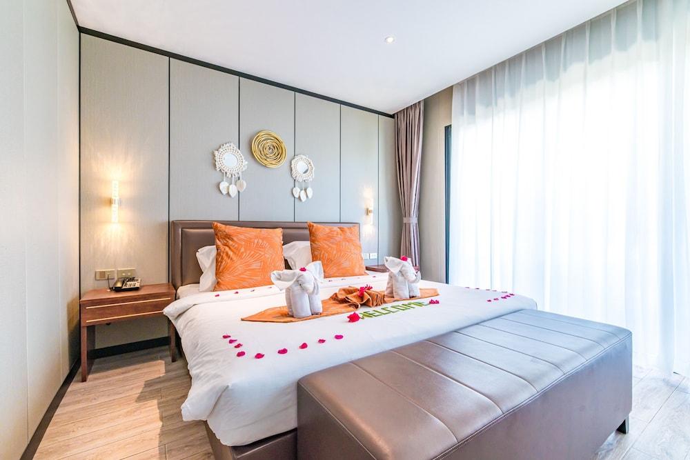 BJ&Radisson SeaView Hotel