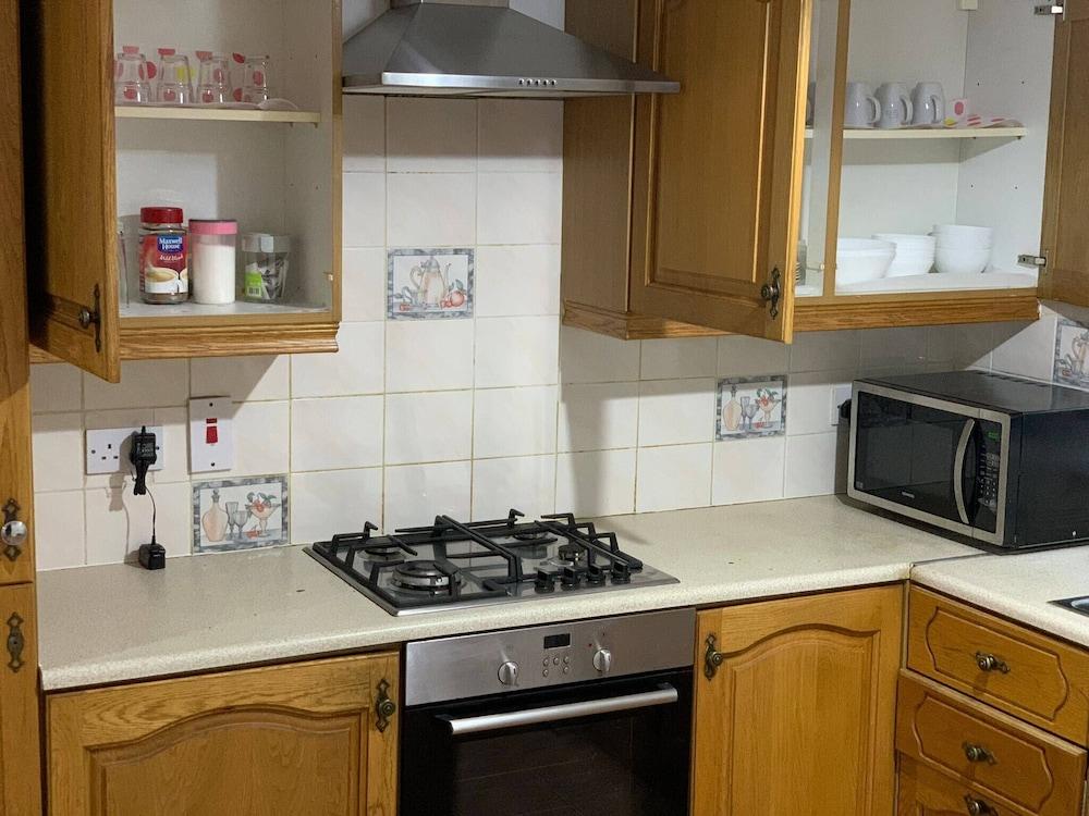 Room-ensuite With King Bed 2