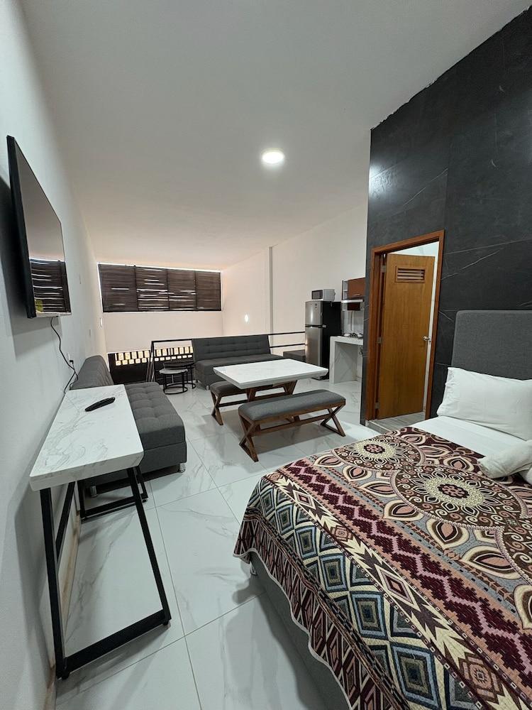 Periférico Bodega con Departamento D