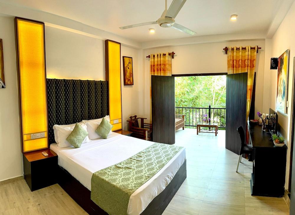 Sundaras Infinity Jungle Resort & Spa