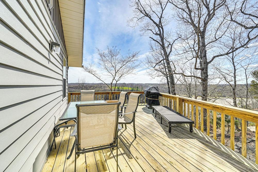 Water-view Deck: Home on Dale Hollow Lake