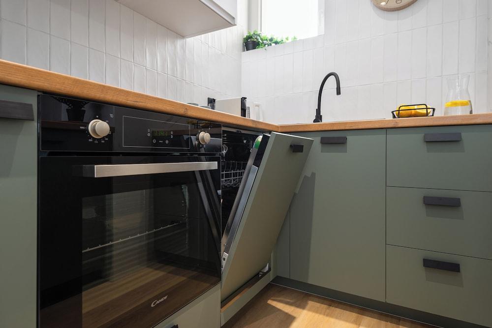 Amber - by Kairos Apartments