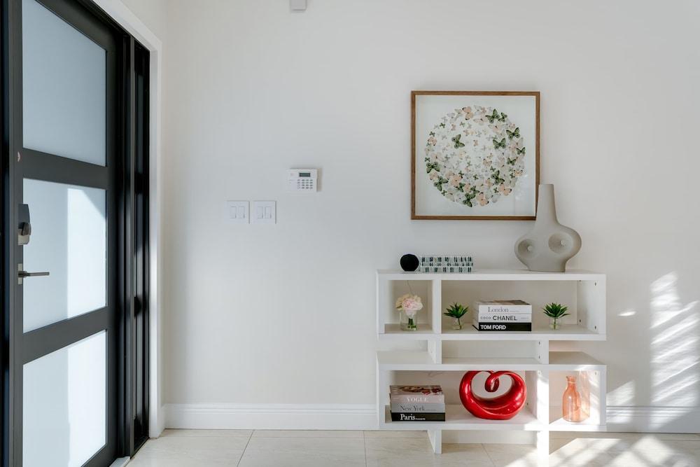 Casa Brisa - Stylish BBQ Near Heart of Kendall