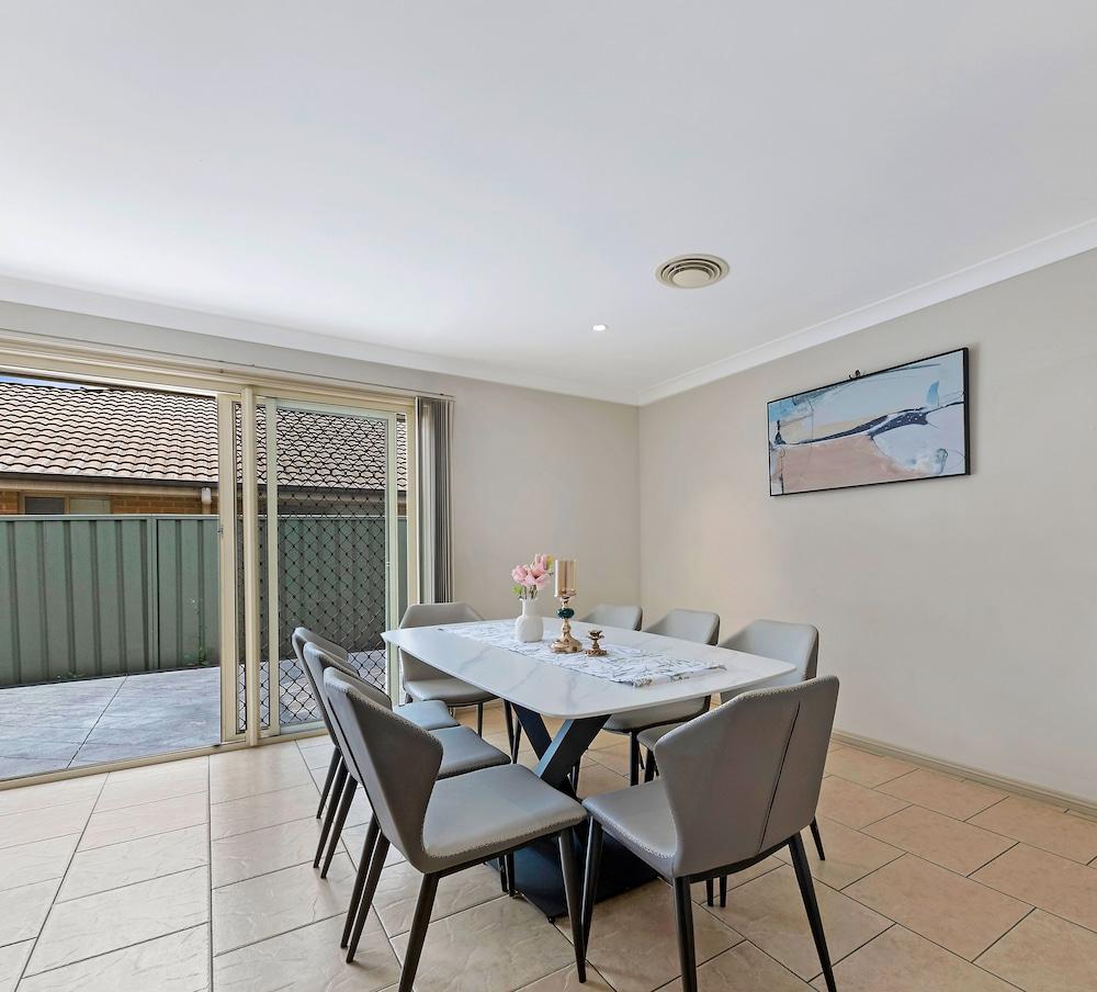 Kozyguru | Penrith | Cosy 4 Bed Holiday House