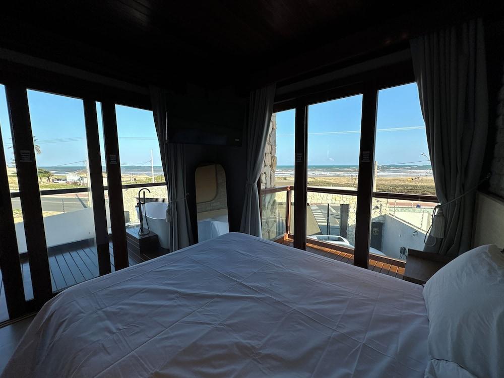 VILLA PRIME BEACH FLATS