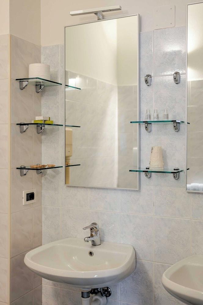 Hotel 3 Comfortable Stay in Ventimiglia