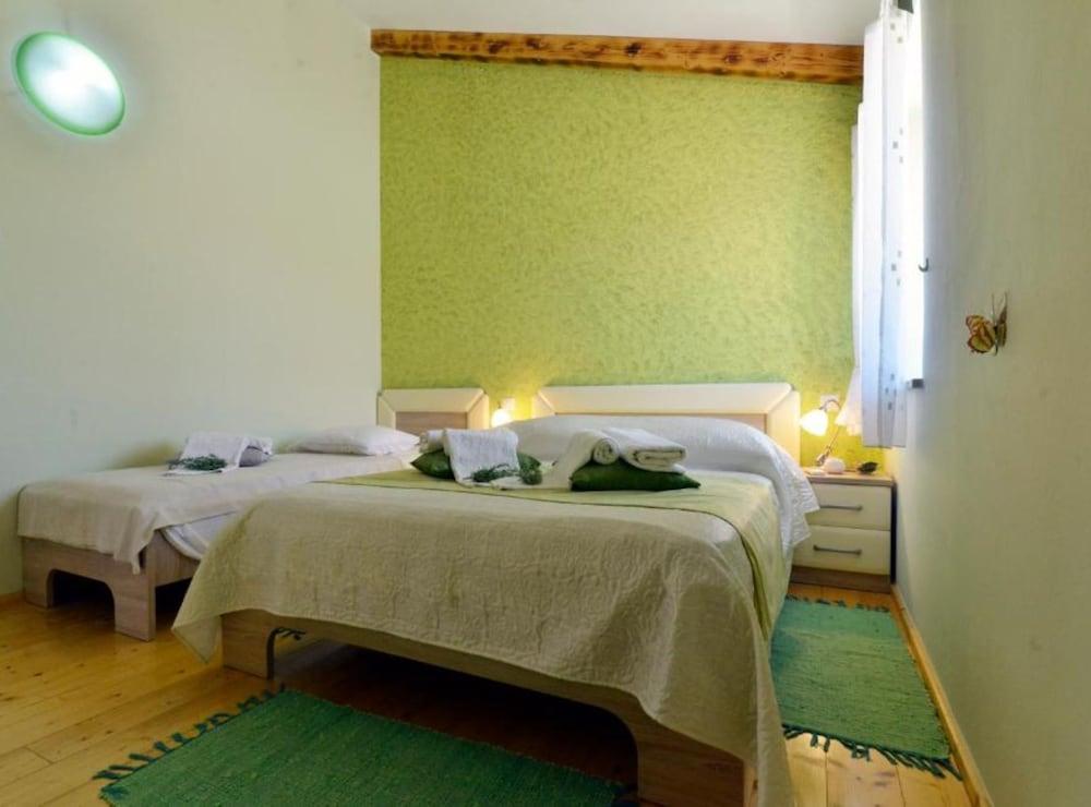 Authentic Istrian Rooms for Unforgettable Stays