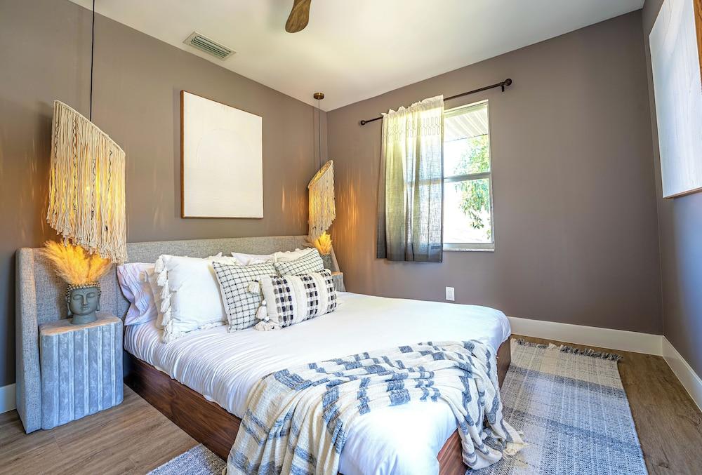 Palm Beach Paradise | Villa w/ Beach, Pool, Cinema & Tiki