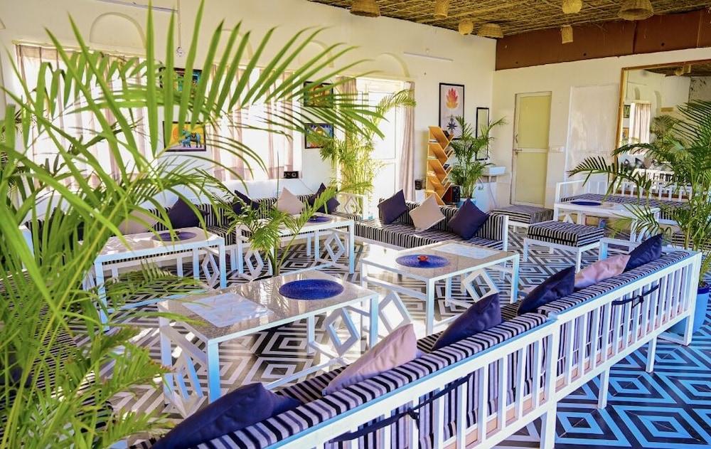 Hari Om Tatsat Retreat Pushkar