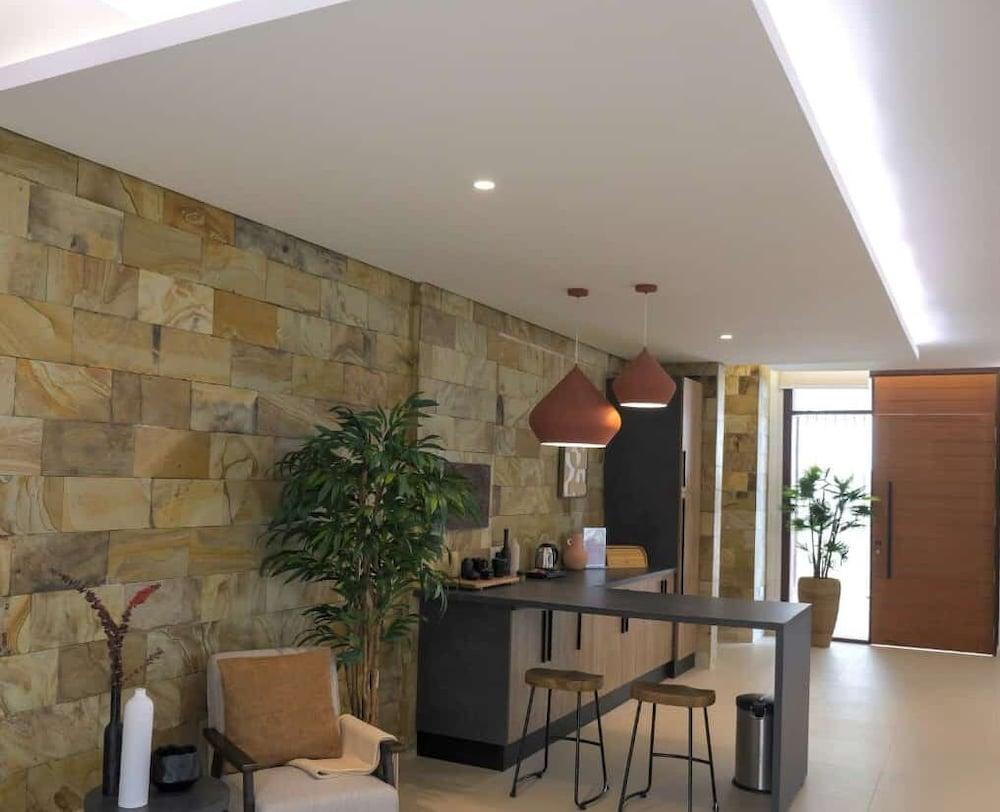 RED 9  AL Marneef chalets