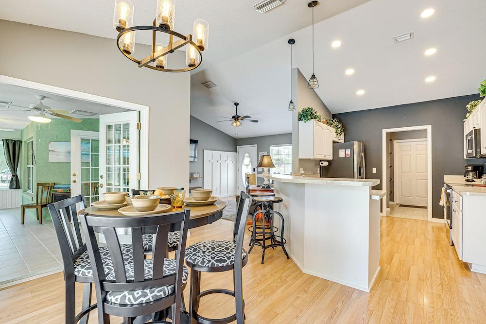 Walk to Boat Ramp: Dunnellon Home w/ Private Yard!