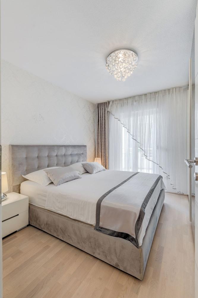 Villa Aurora Mare - Kaštel Novi