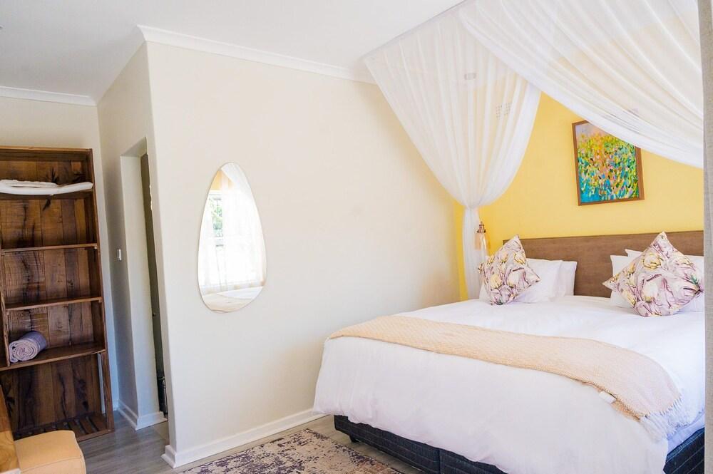 36 Alexander Guest House