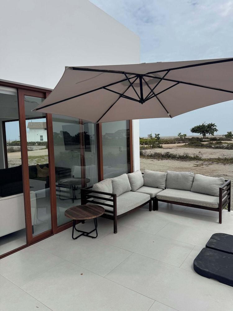 HOP Anakena Exclusiva Casa de Playa