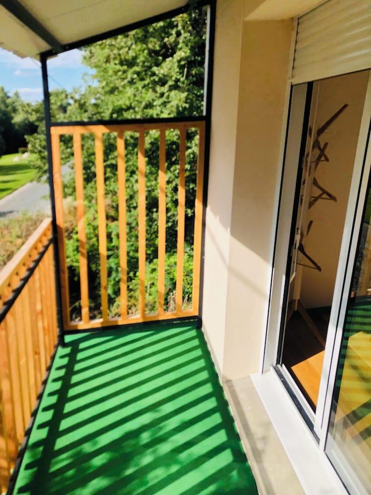 Logis Hôtel Les TILLEULS