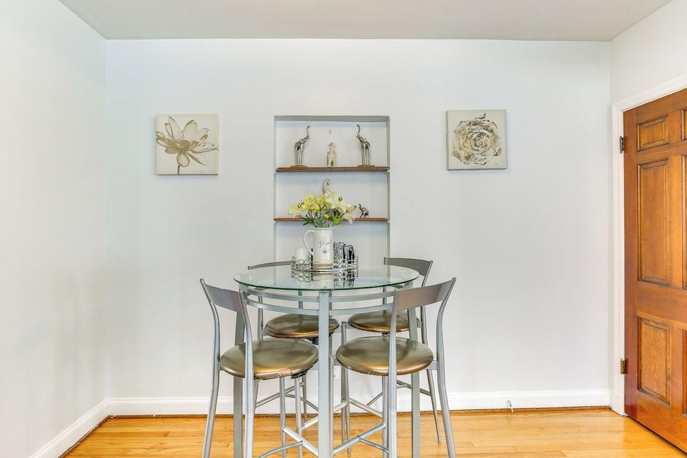 10 Mi to Downtown St Louis: Convenient Apartment!