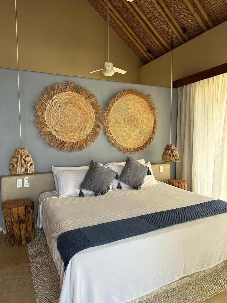 Punta Majahua by Property Rental Club