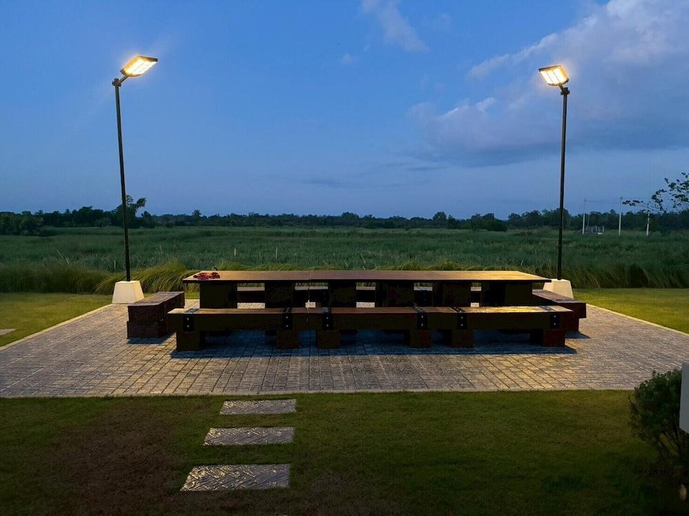 Chomnok Chomna Pool villa