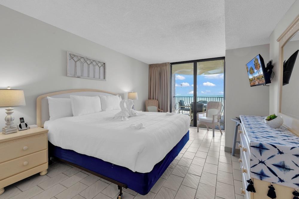 Palms Resort by Hosteeva