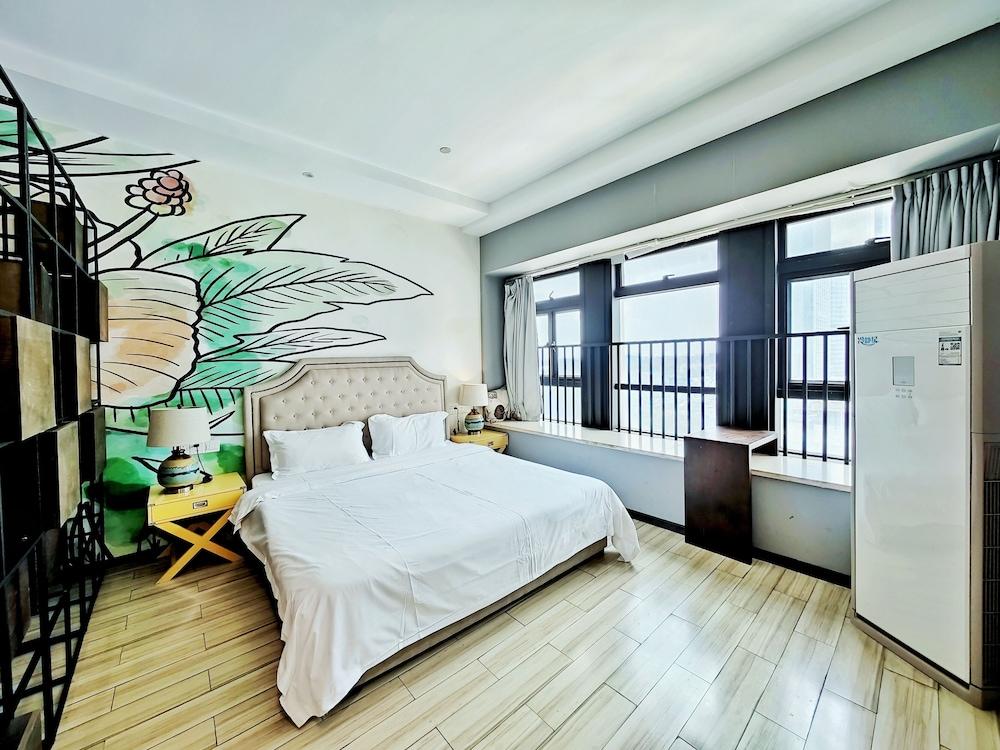 ROOMME Hotel Guangzhou Changlong South Village Wanbo CBD