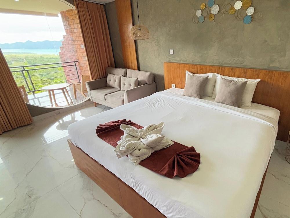 Caldera Hotel & Restaurant