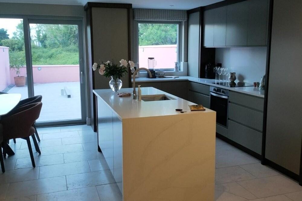 Cozy City Escape in Galway