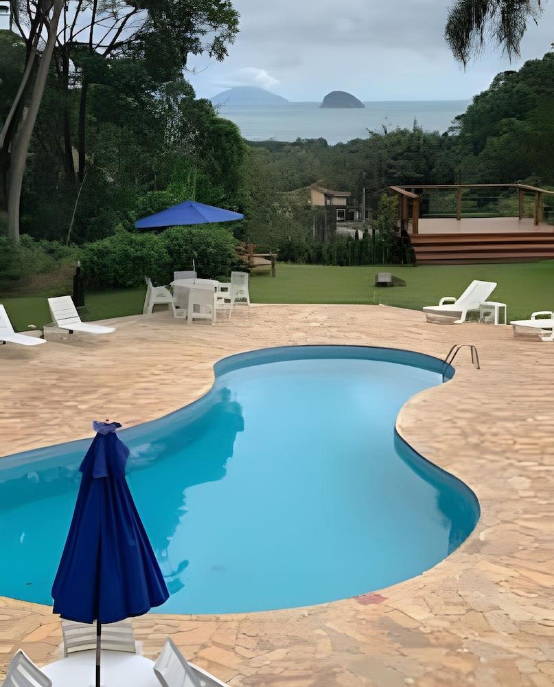 Linda casa em Boiçucanga