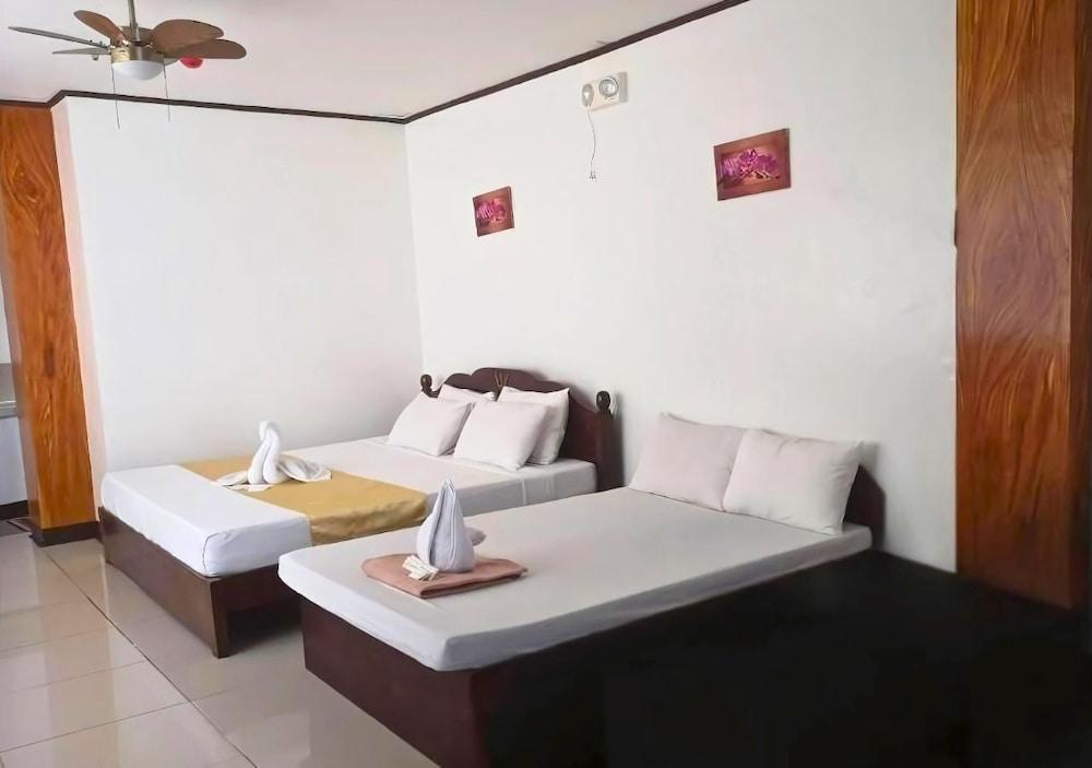 Flores De Musa by Curv Hotels