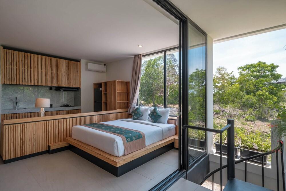 The Luminous Villa Uluwatu