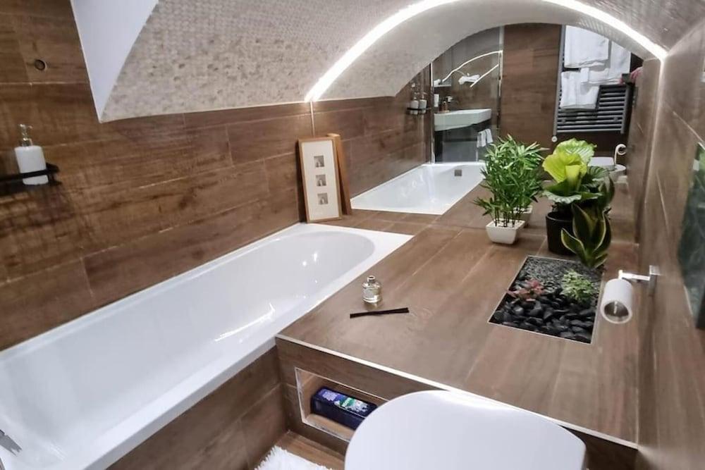 Central 2B Sleep3 Gem-zen Courtyard, Late Checkout