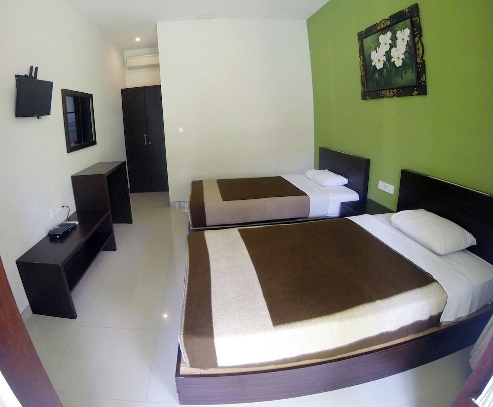 Mascot Beach Hotel Senggigi