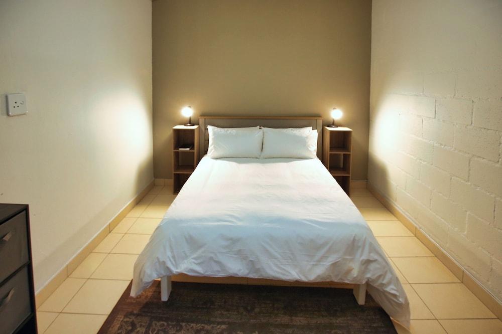 Klopdisselboom Langebaan 10-sleeper