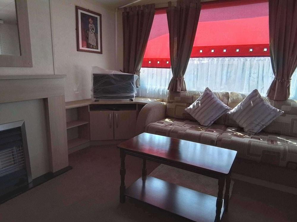 Sleep4 Cabin - Self-checkin, Free Parking, Petok