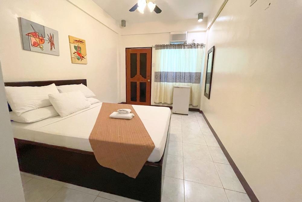 Casa Dolores Laiya Batangas