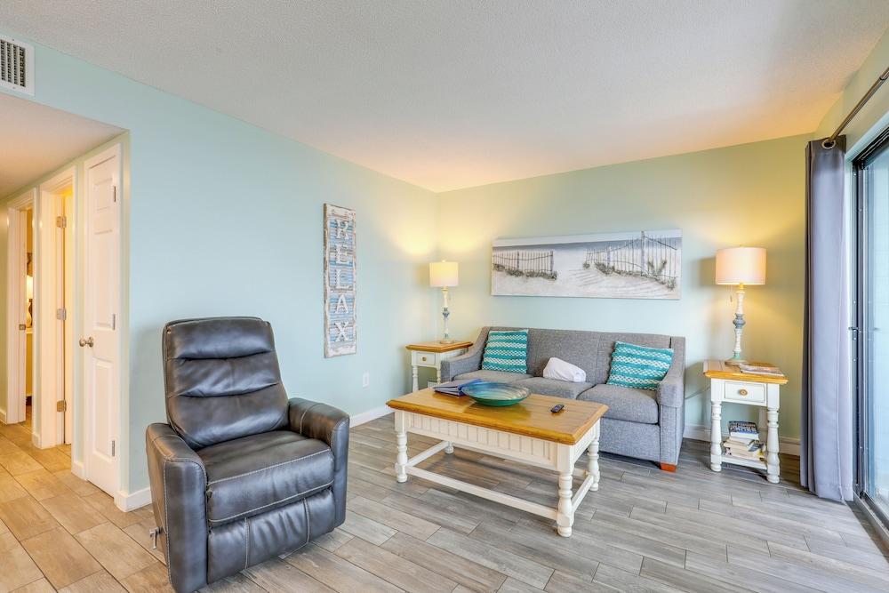 Ocean-view Balcony: Myrtle Beach Resort Condo!