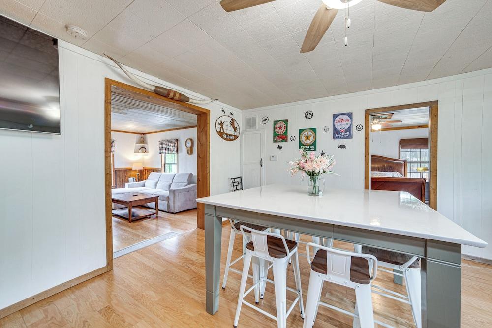 Walk to Water: Lake O' the Pines Cabin