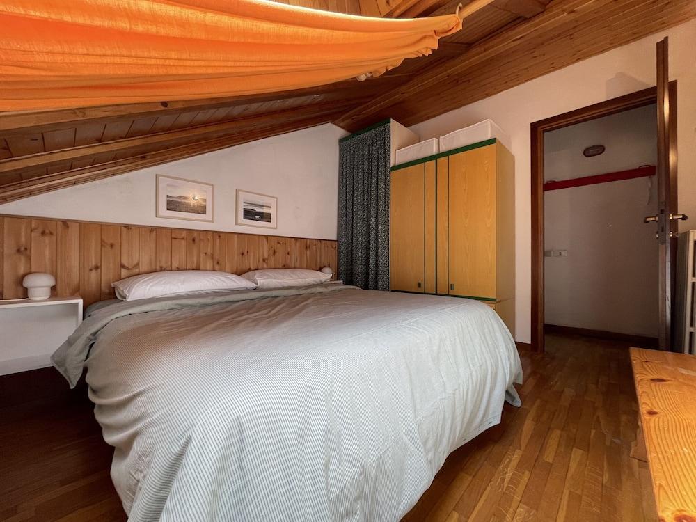 074 Bilocale Mansarda Giustino