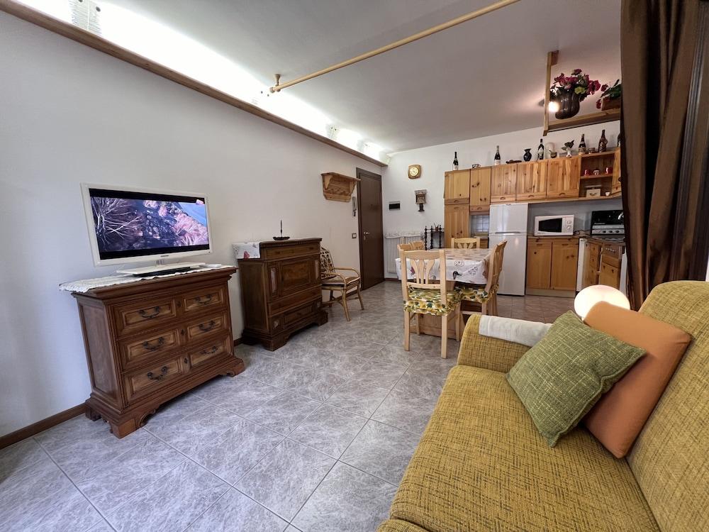 060 Trilocale Giustino