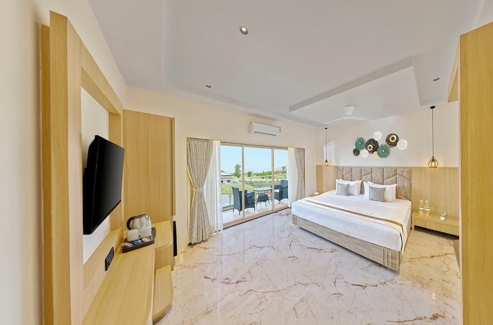 Breeze By Patron Hotels