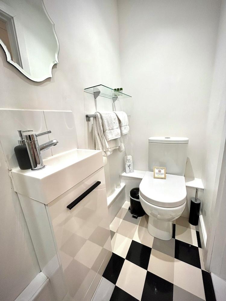 Britannia House Vintage B&B Cornwall