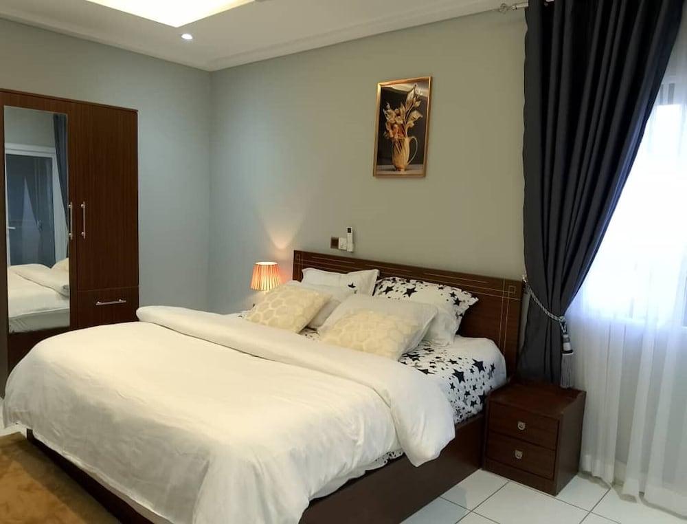 Spacious 3BR Apartment in Adentan With City Views