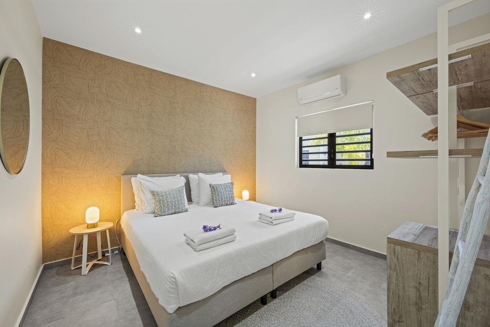 Villa Solana with private pool, Mambo Beach